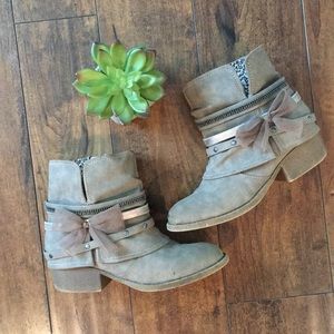 Brown ankle boots girls